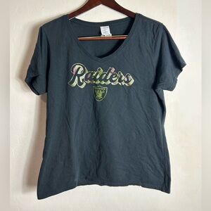 Raiders V-Neck Tee with Camo logo Size XL Black